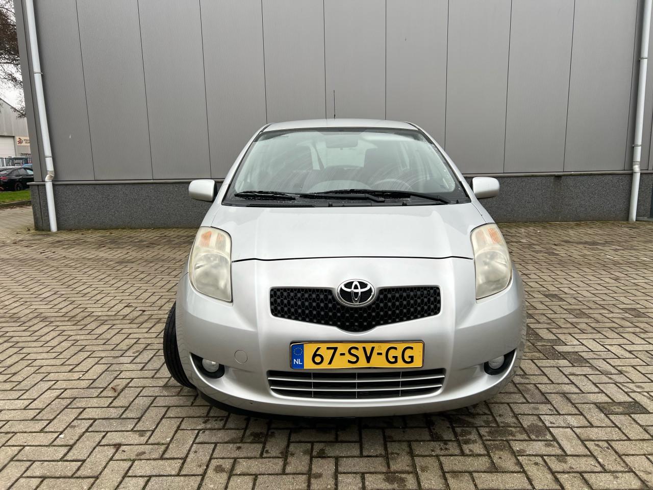 Toyota Yaris 1.3VVTi Luna 73.739KM Automaat