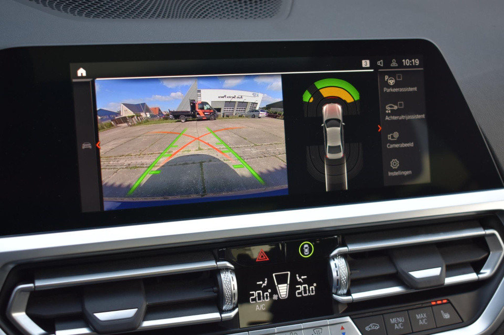 BMW 3-serie 320i high executive | harman kardon | schuif kanteldak | leder 