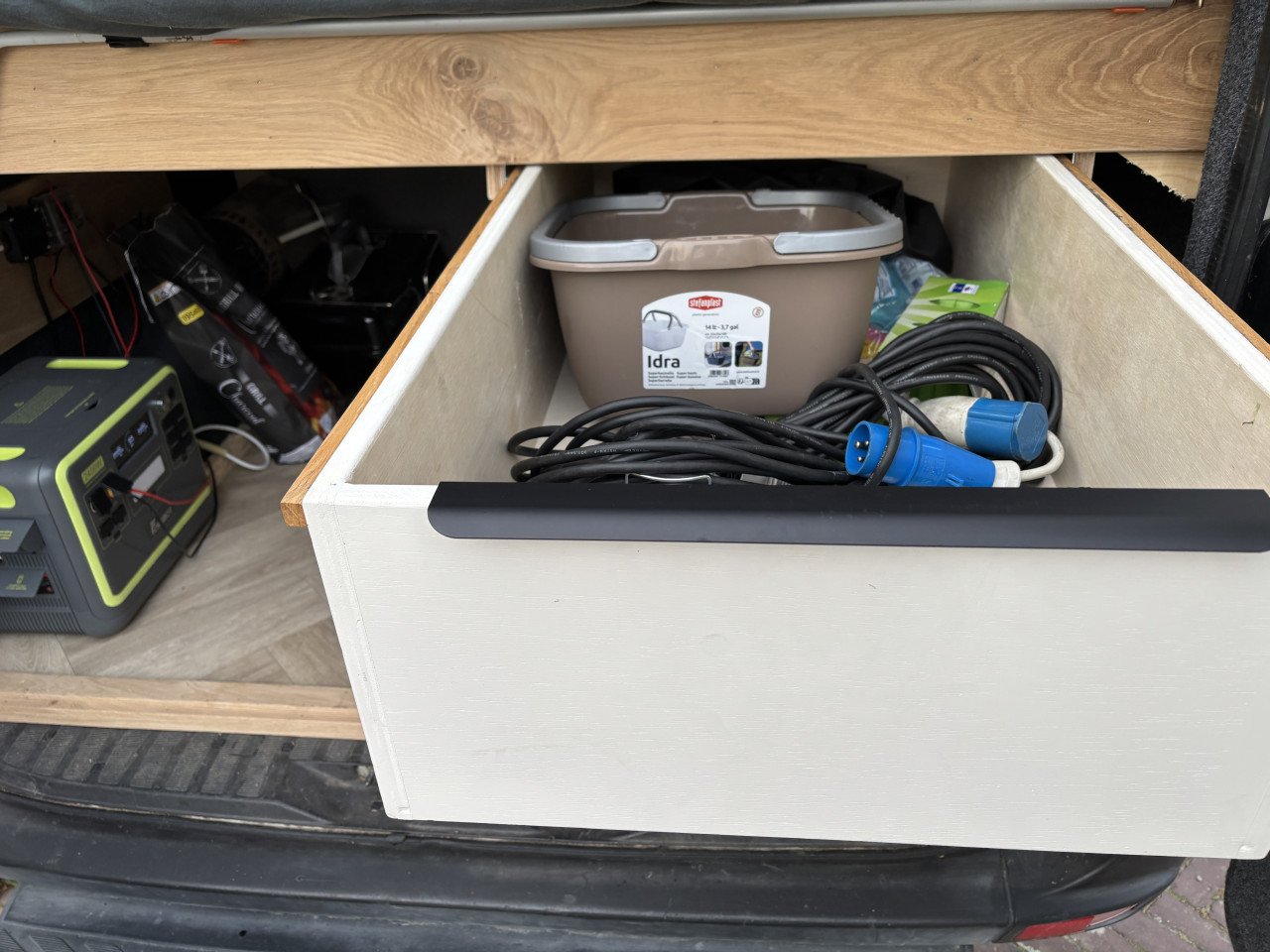 Oakie Doakie – Warme, sfeervolle camper voor 3 personen – off-grid mogelijk