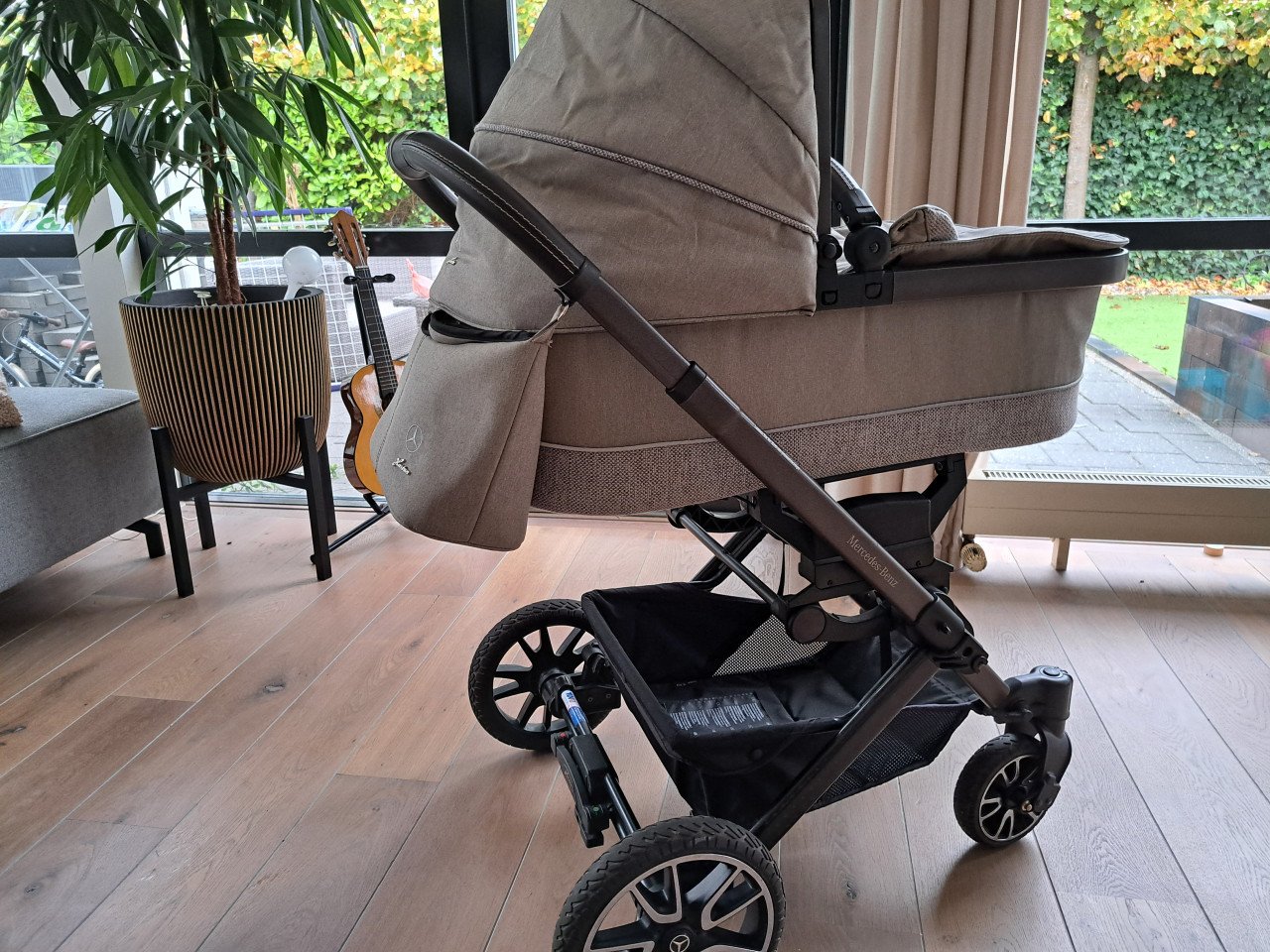 Mercedes-Benz kinderwagen