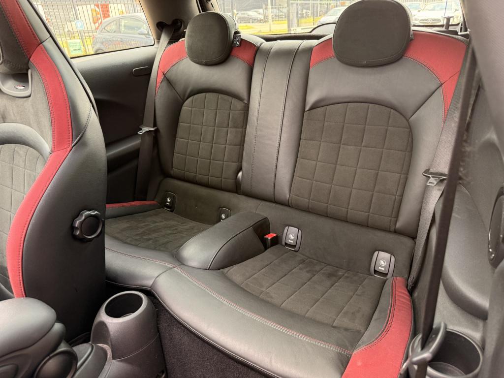 Mini 3-deurs 2.0 john cooper works s 232pk | acc | pano | head-up | harman 