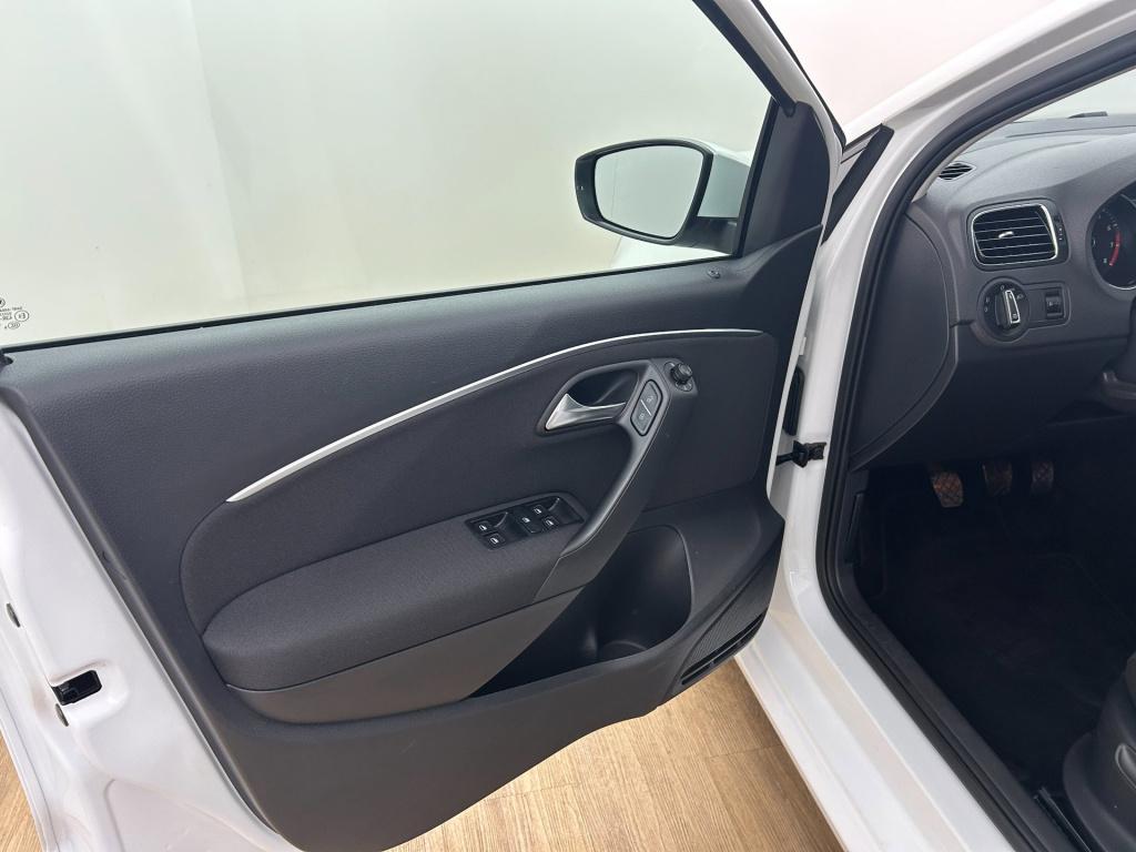Volkswagen Polo occasion 1.2 tsi highline bluemotion | wit | tweedehands vo