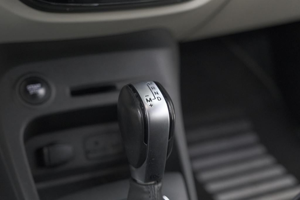 Renault Captur tce 120 edc initiale paris | camera | dodehoekdetectie | pan