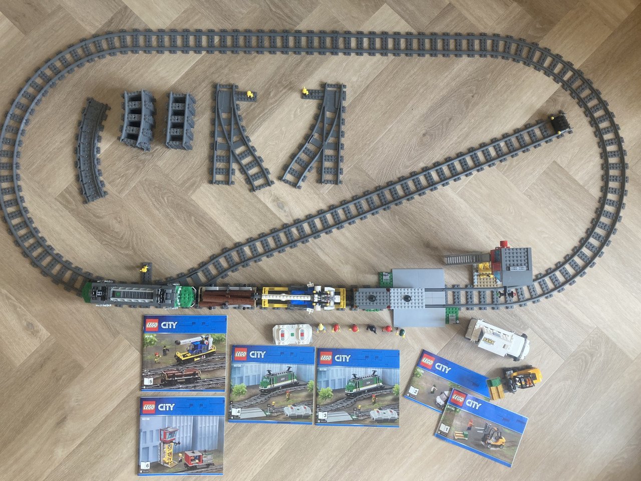 Lego Trein 60198 met twee sets extra rails