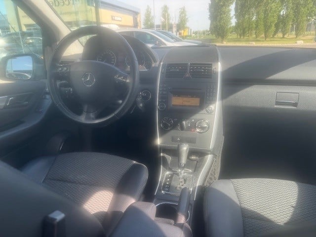 Mercedes-Benz A-Klasse 160 business class avantgarde l pts l navi l airco l