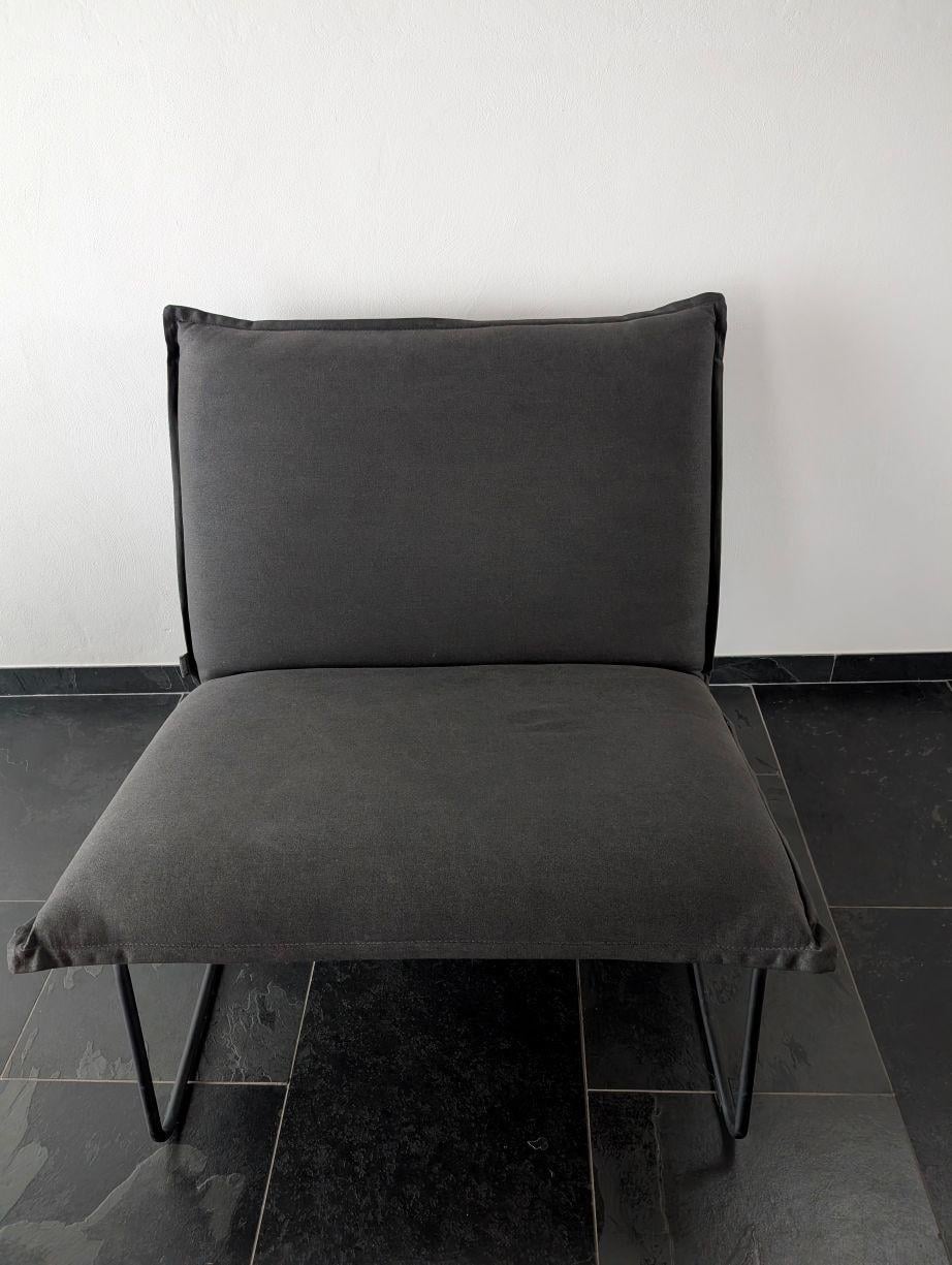 2 loungestoelen grijs