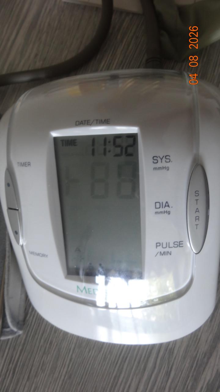 Bijna NIEUW Medisana bloeddrukmeter met pulse timer en memory