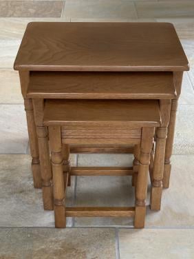 3 bijzettafeltjes