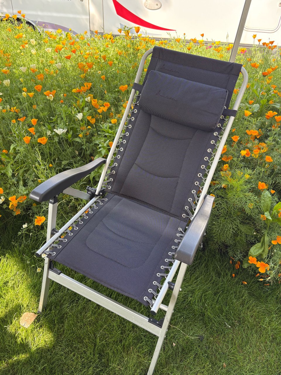 Camping stoel 2 x Issabel met voetenbankjes.