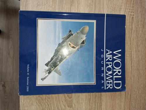 Te koop:  World Air Power Journal.