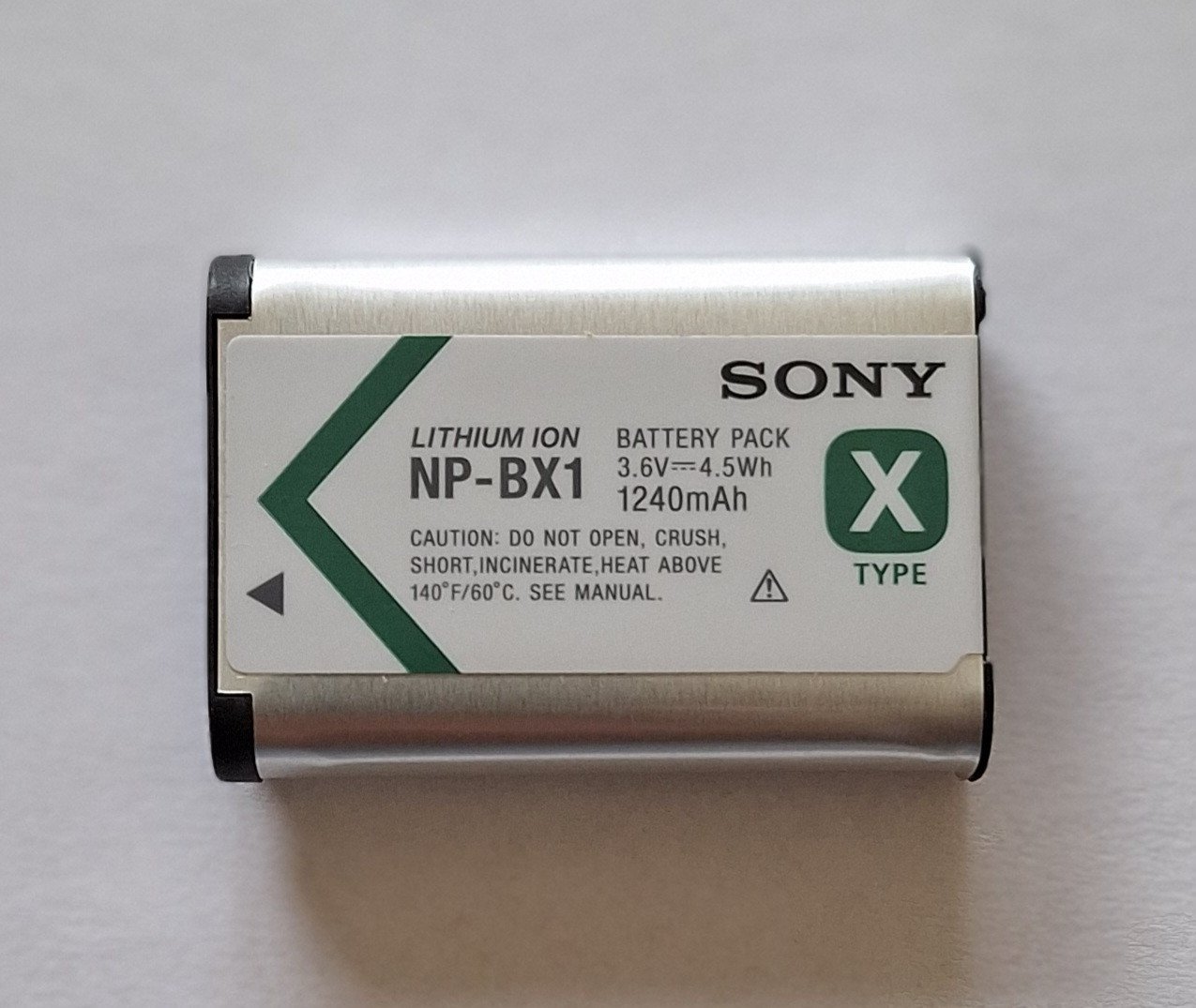 Compacte Sonycamera met zoomlens