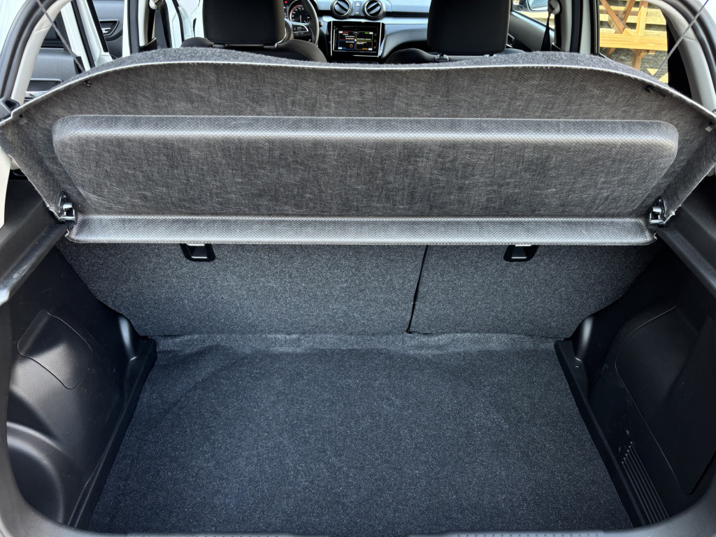 Suzuki Swift 1.2 style smart hybrid
