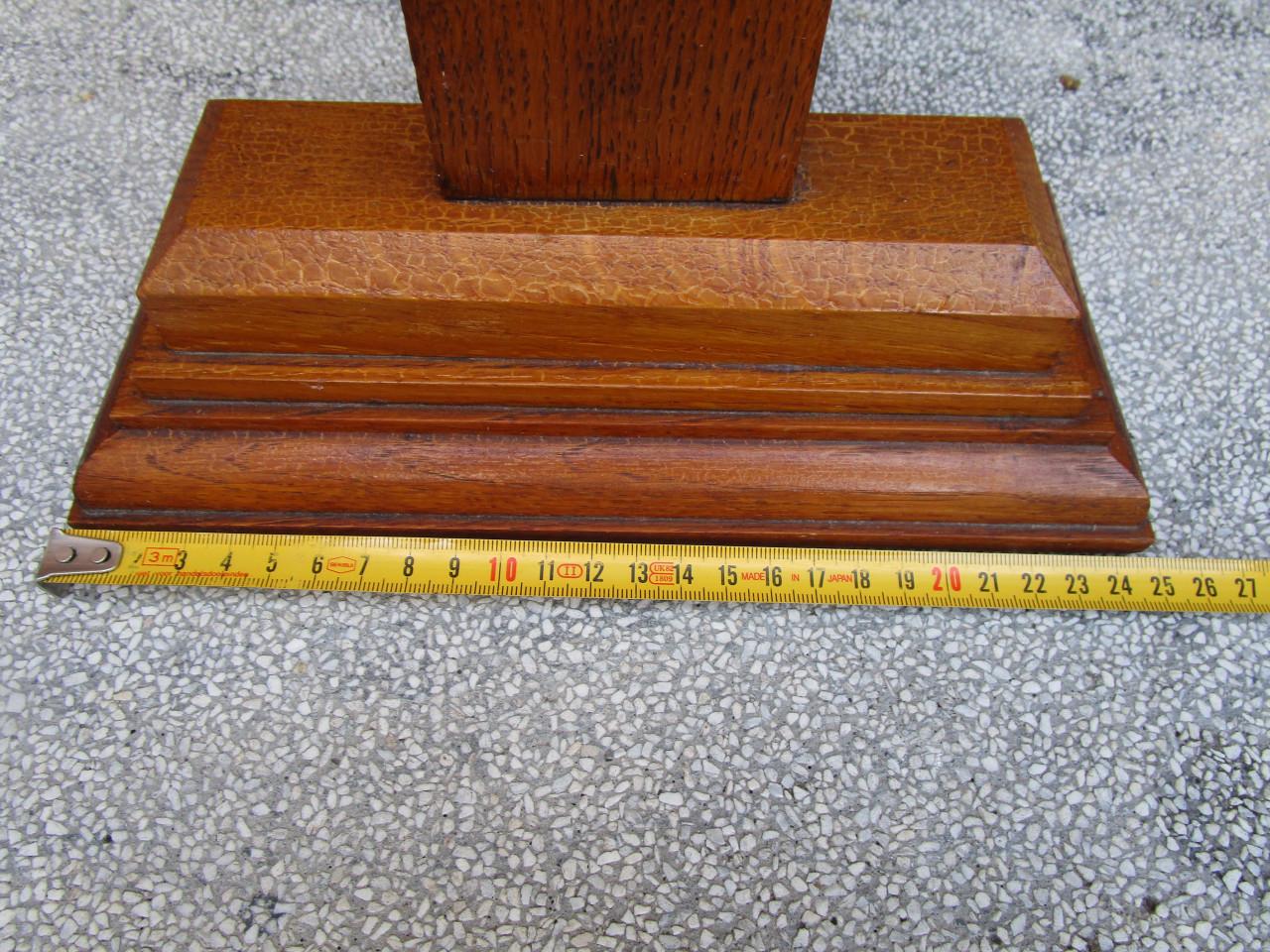 Vintage houten kruis beeld.