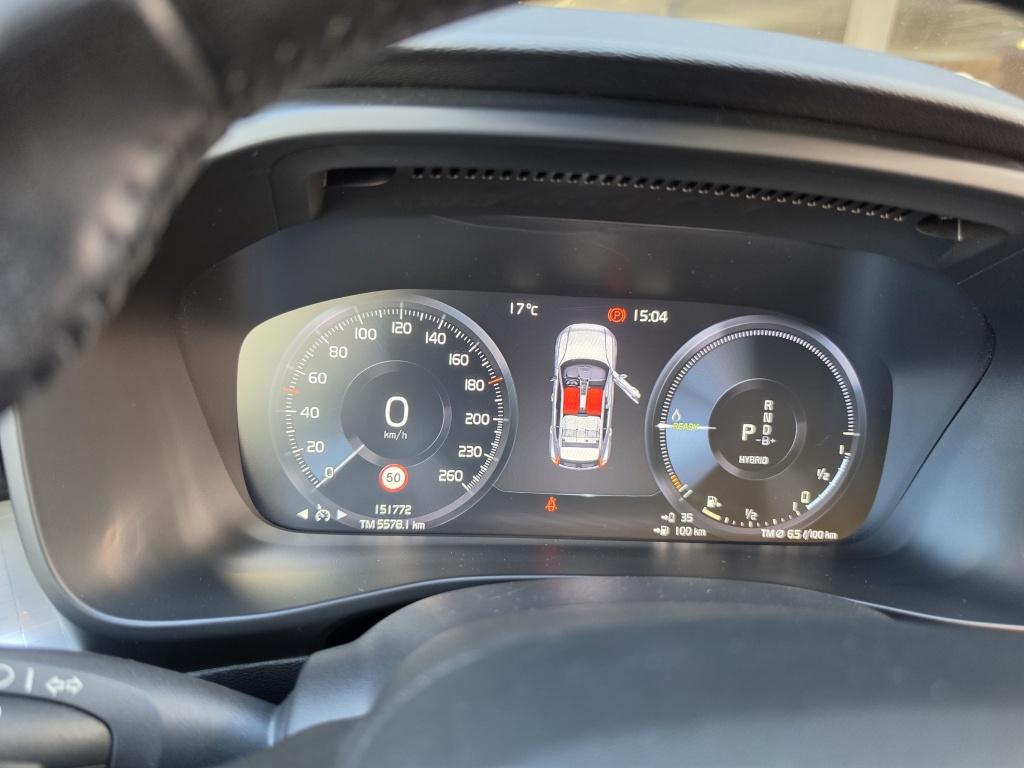 Volvo XC40 t5 inscription expression recharge plug-in hybrid 360° camera | 