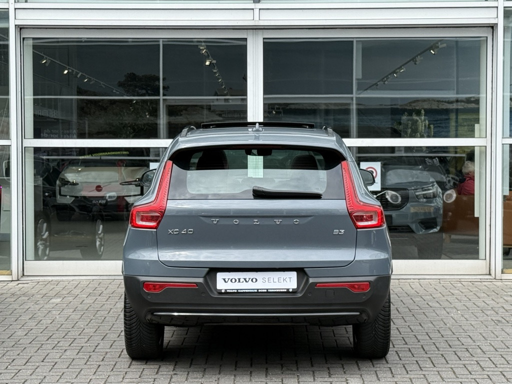 Volvo XC40 b3 163pk ultimate dark| adap.cruise| panodak| camera| elek.stoel