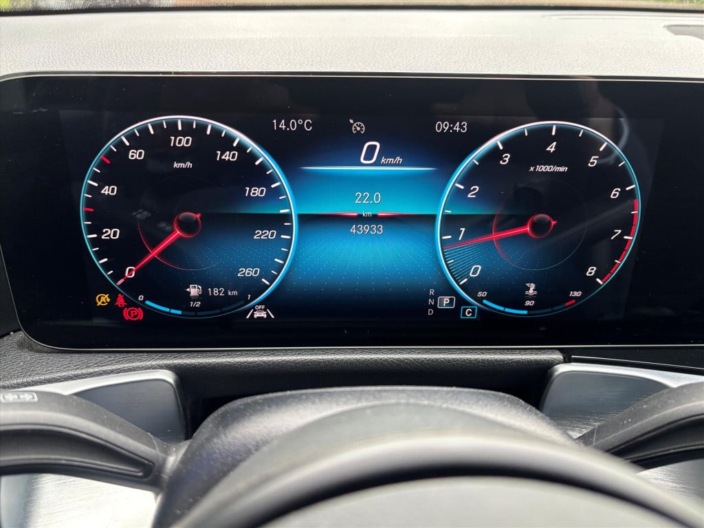 Mercedes-Benz Glb 180 136pk 7g-dct business line| camera| navi| keyless| ri