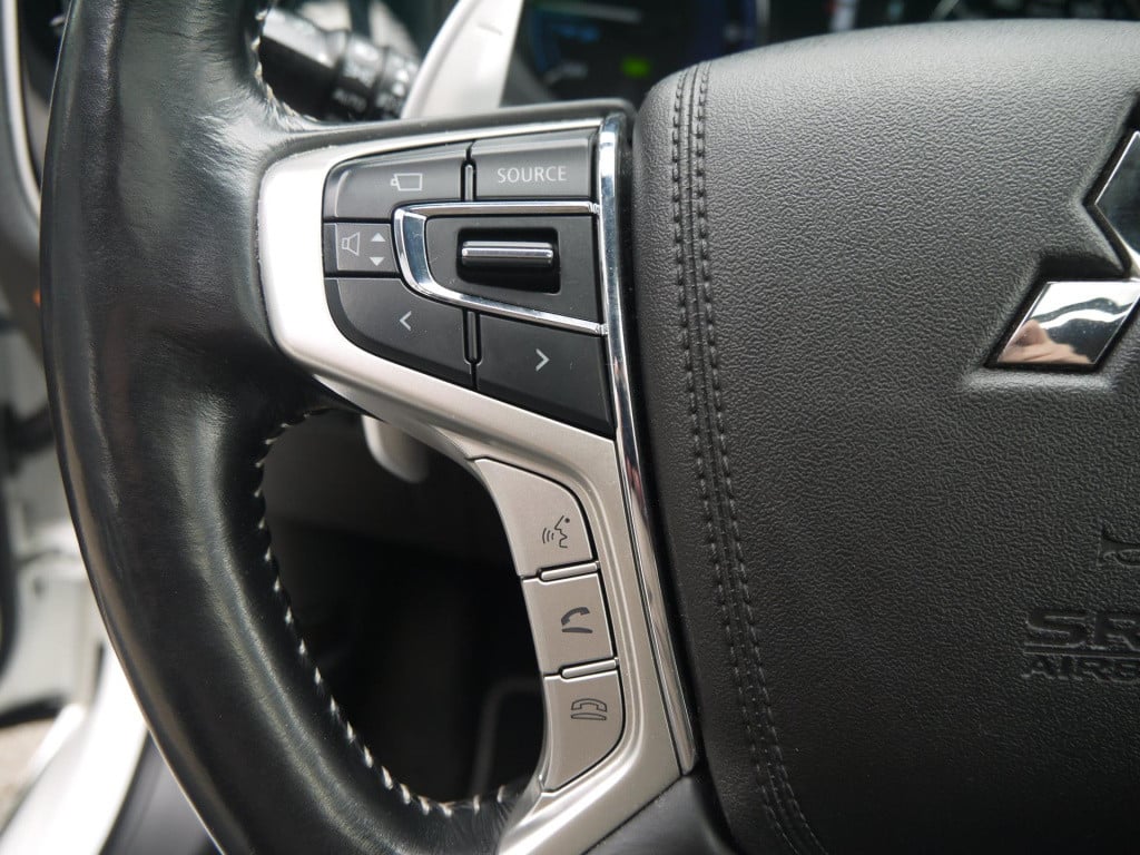 Mitsubishi Outlander 2.4 phev instyle|rijklaar