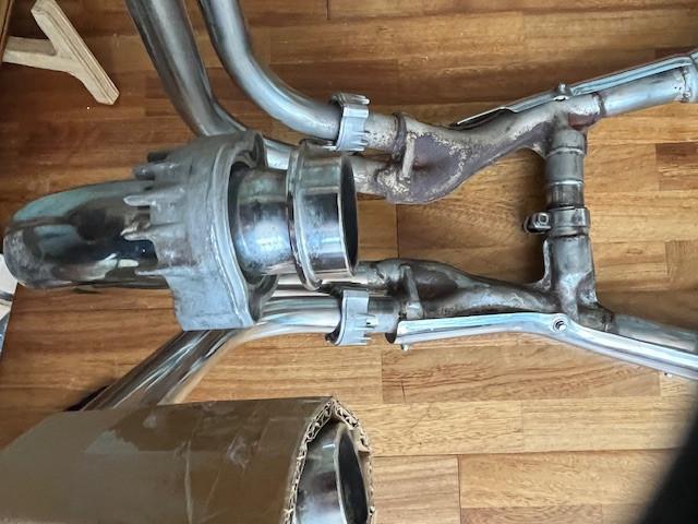 Uitlaat 750 cb   2 in 1   chroom is nog mooi  sankei Japan