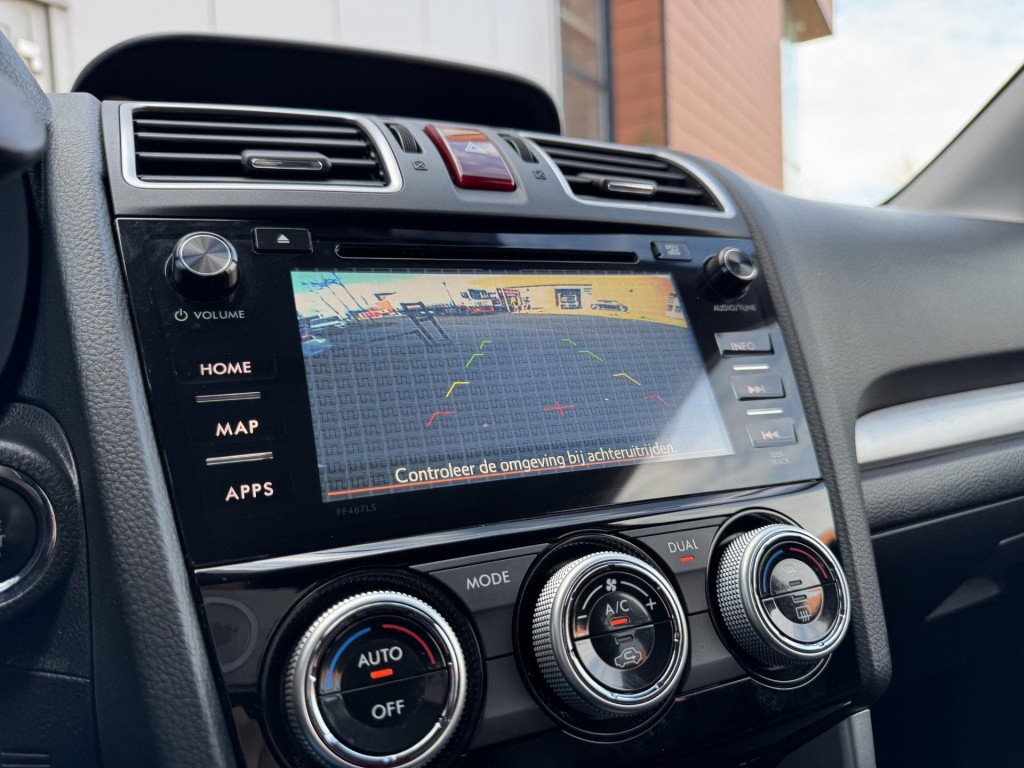 Subaru Forester 2.0 premium | trekhaak afneembaar | panoramadak | navigatie