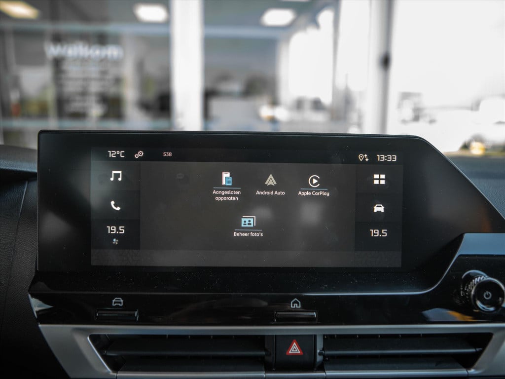 Citroen C4 1.2 hybrid 136pk e-dcs6 plus automaat | camera | park. sensoren 