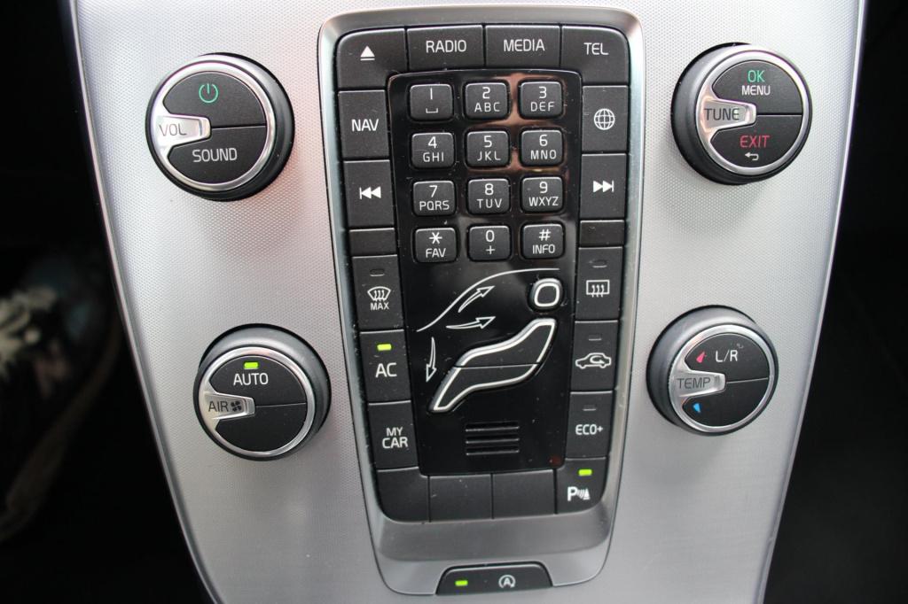 Volvo V40 1.5 t2 inscription aut. - leder - full led - navi - citycafety - 