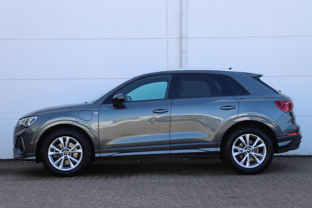 Audi Q3 45 tfsi e s edition 245pk s tronic | soh 97,6% |