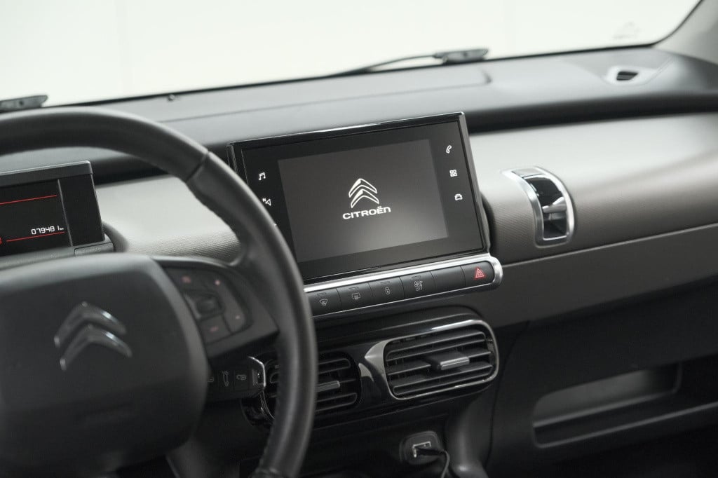 Citroen C4 Cactus puretech 110 business | trekhaak | apple carplay | parkee