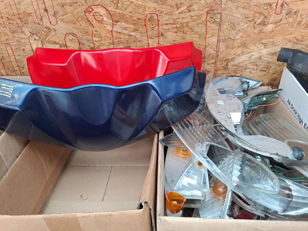 Te koop heel veel onderdelen voor peugeot vivacity