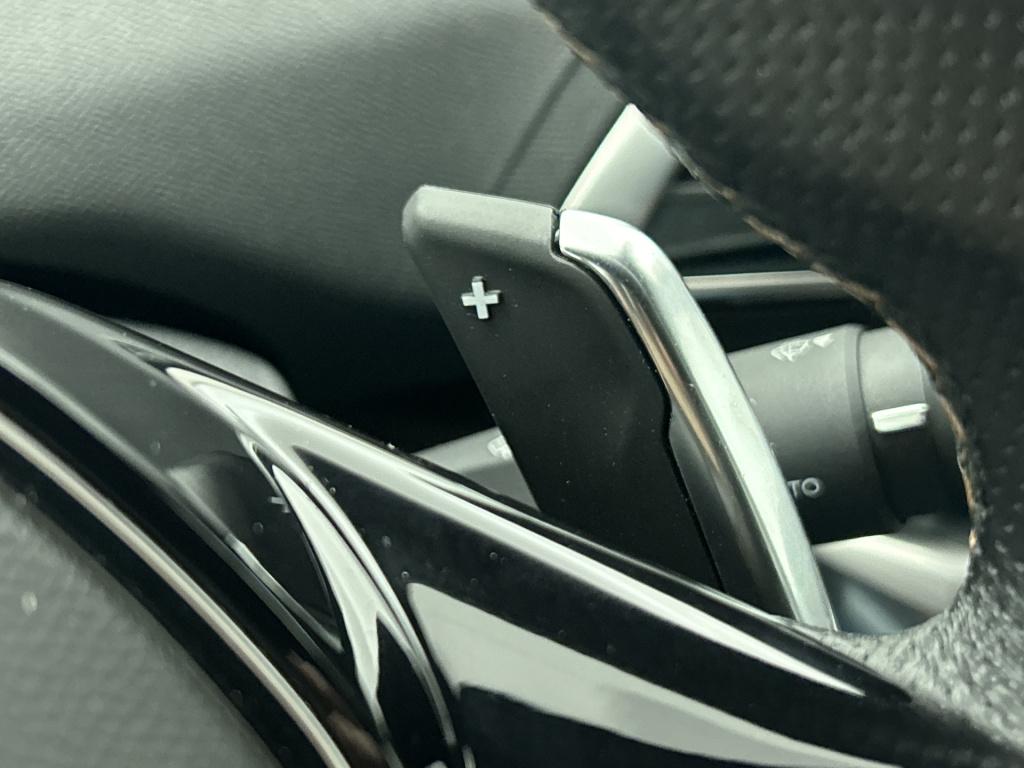 Peugeot 5008 180pk gt pack business | rijklaar | trekhaak | leer | adaptiev