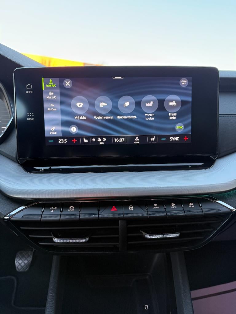 Skoda Octavia combi 1.5 tsi - first edition