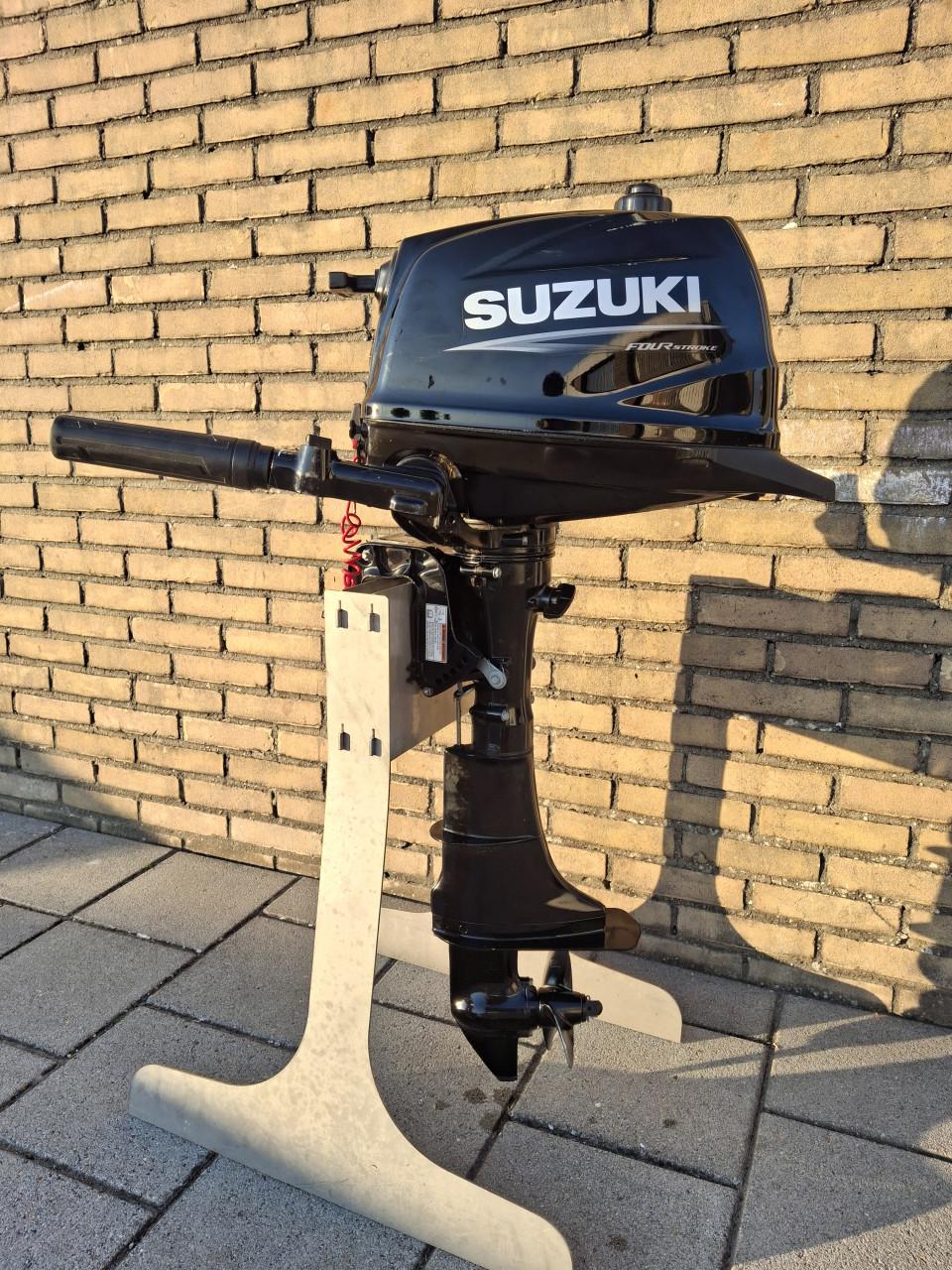 Kortstaart buitenboordmotor 4 takt en 2 takt.  Alles Vaarklaar!!