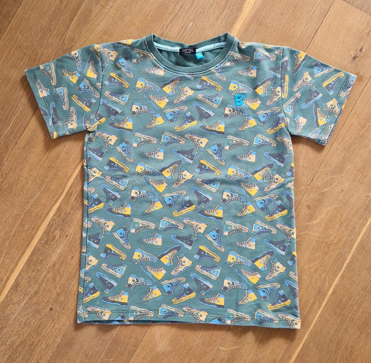Jongens kleding maat 140