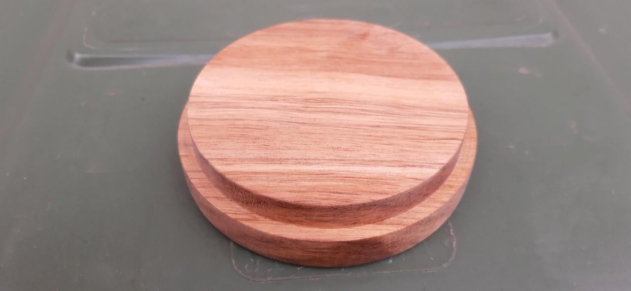 Ikea  Harliga, glazen stolp met houten schotel, display  Ø 10 cm.