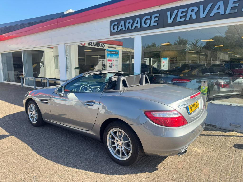 Mercedes-Benz SLK 200