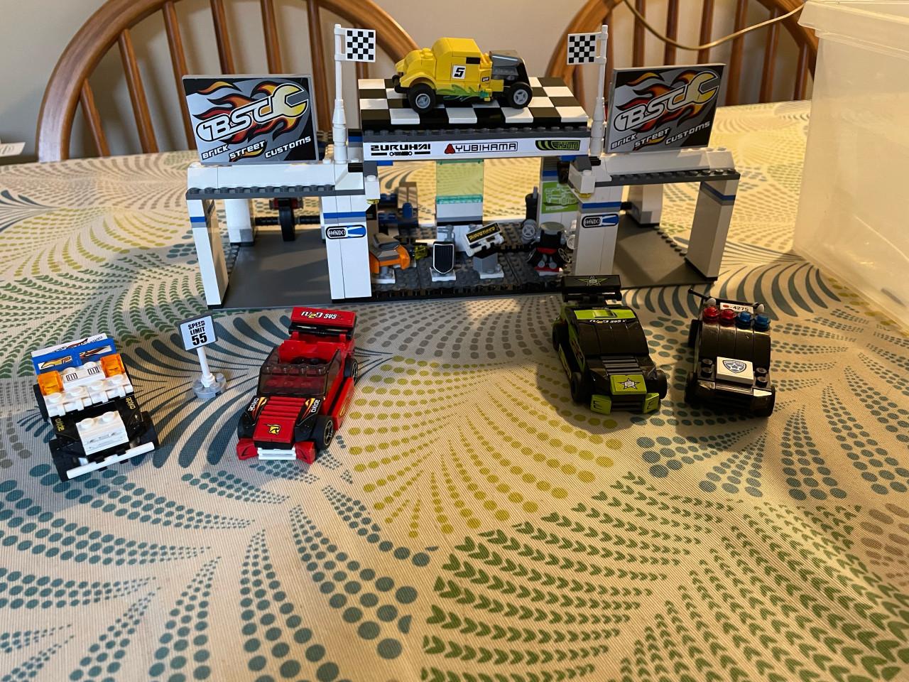Lego Racers: Tuning garage 8681