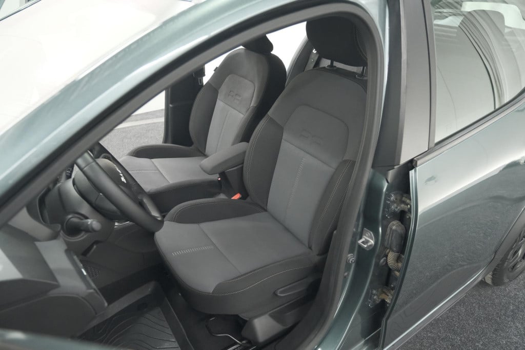 Dacia Sandero Stepway tce 90 extreme | camera | dodehoekdetectie | navigati