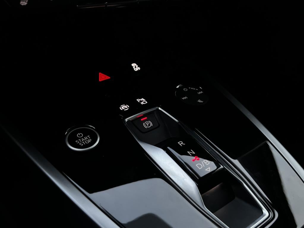 Audi Q4 E-tron 35 advanced edition 55 kwh | camera | carplay | nav | adapti