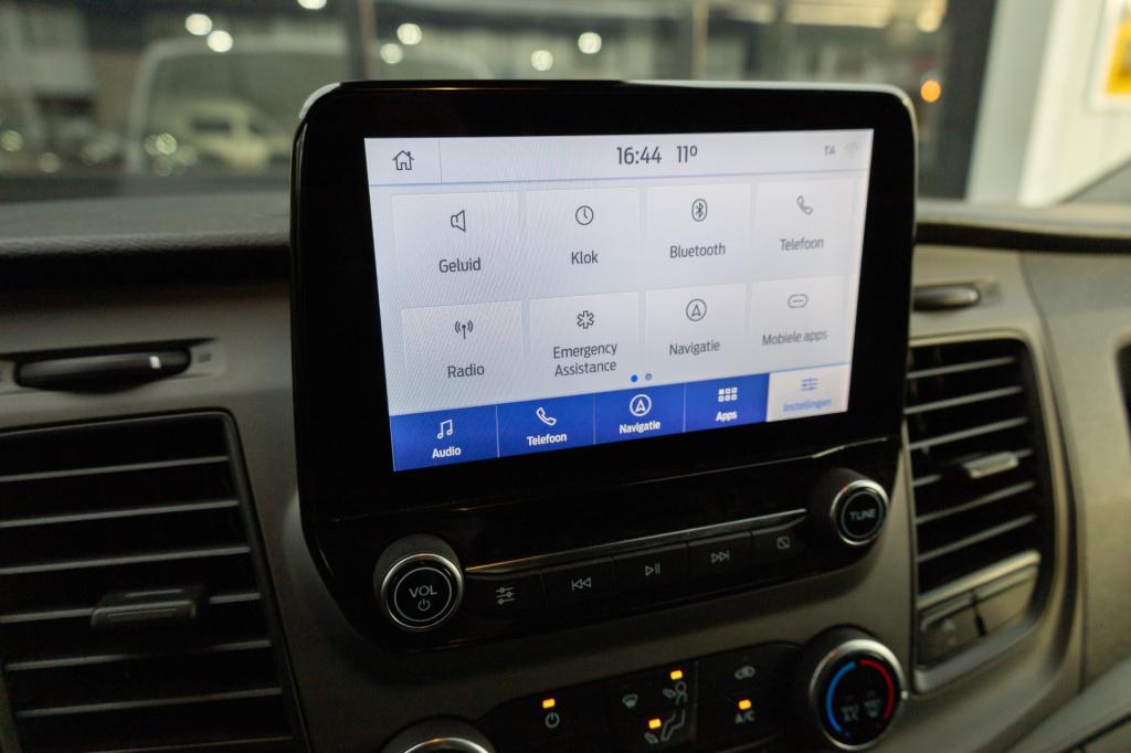 Ford Transit Custom 300 2.0 tdci l2h1 trend cam i trekhaak i nav i stoelver