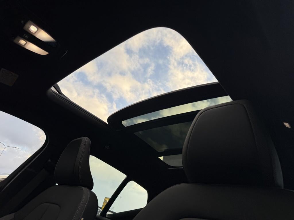 Volvo XC40 recharge ultra 252pk/ 70 kwh| panodak| 360camera| trekhaak