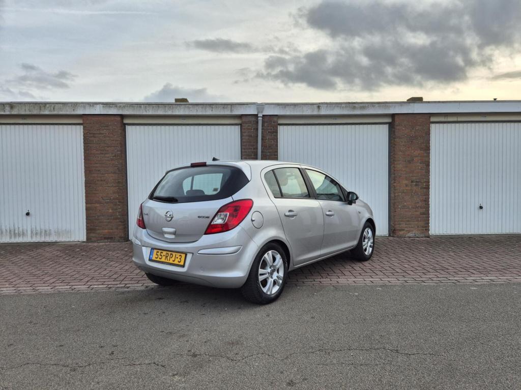 Opel Corsa 1.3 cdti ecoflex s/s connect edition / coc aanwezig