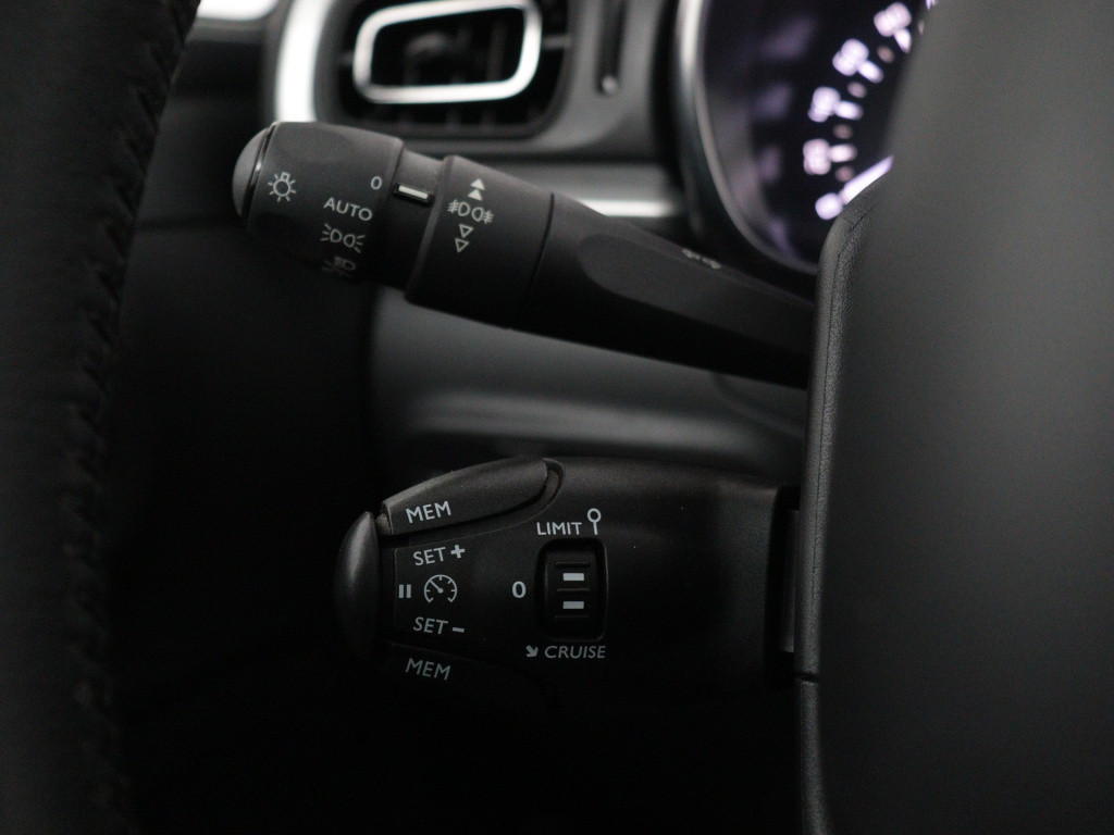 Citroen C3 puretech 82pk shine | rijklaar | apple carplay | lm velgen