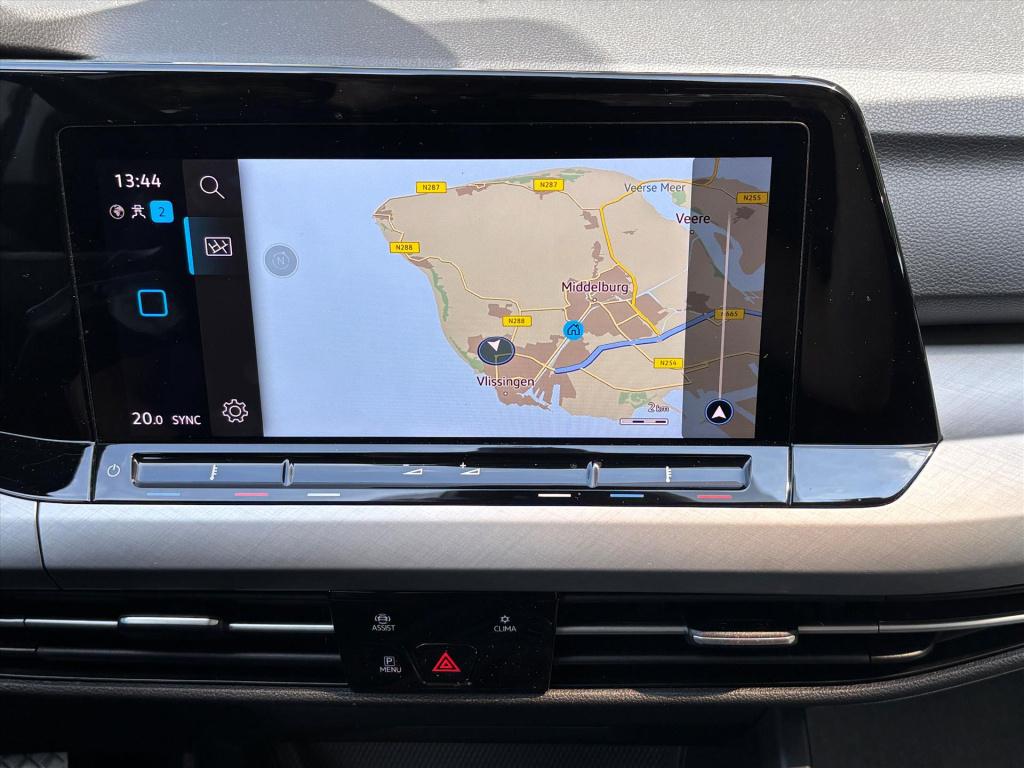 Volkswagen Golf 1.5 tsi 130pk life| navigatie |adapt cruise| led| rijklaarp