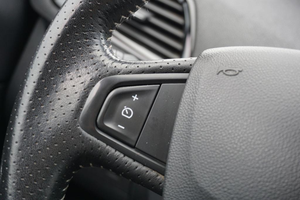 Renault Scenic 1.2 tce bose climate / navi / cruise / camera / stoelverw. /