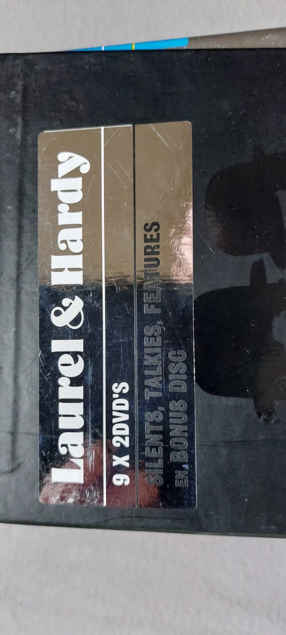 18 DVD box van Laurel & Hardy