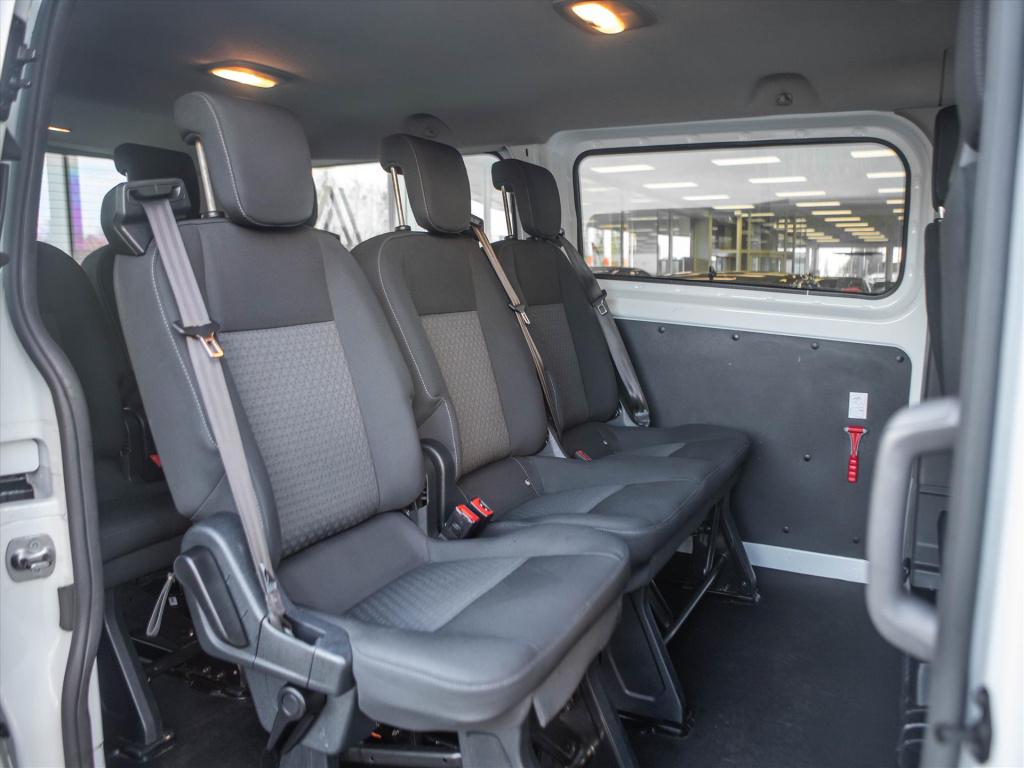 Ford Transit Custom 2.0 tdci 130pk 320 l2h1 9-persoons | navigatie | carpla