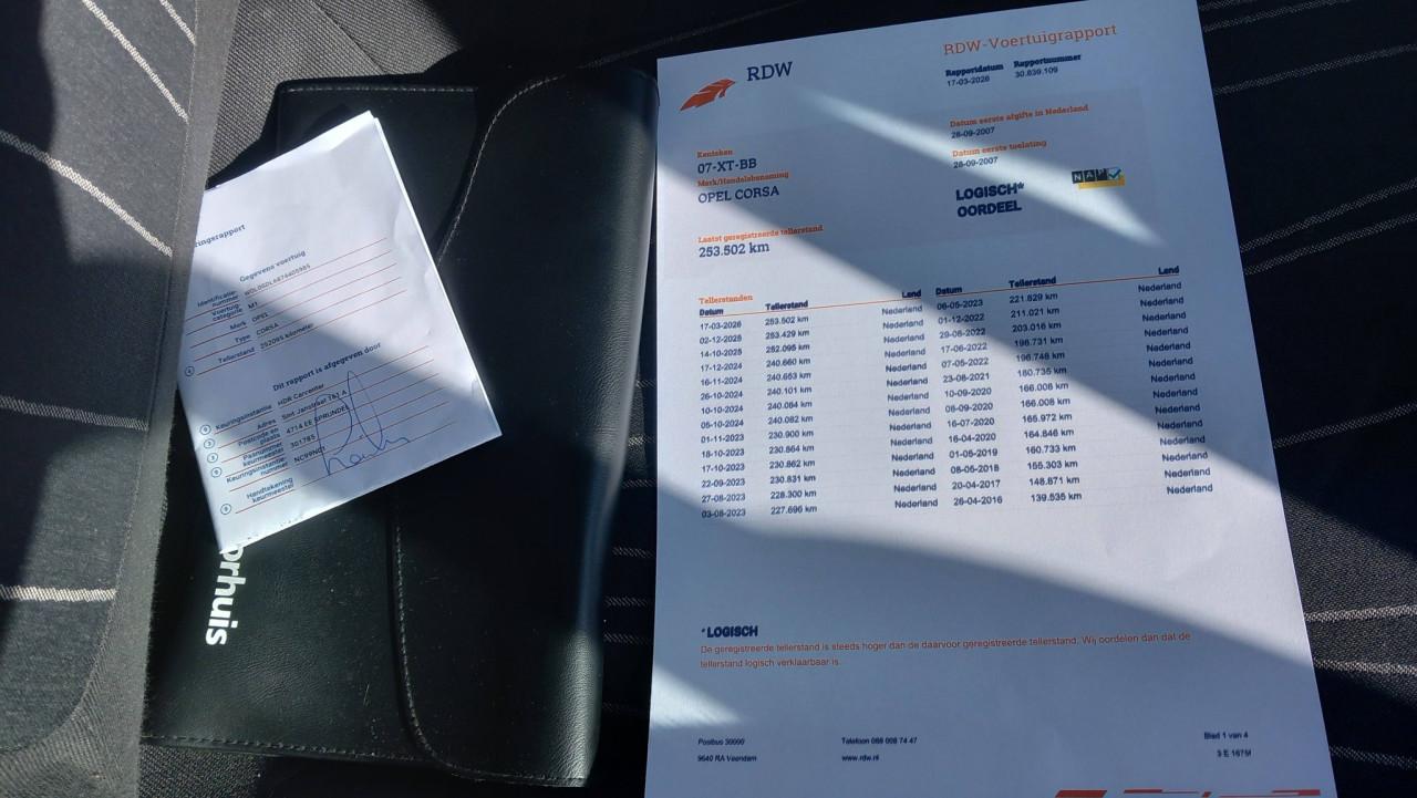 Opel Corsa 1.2 16v Enjoy 5deurs bj:2007 airco lm-velgen i.z.g.st