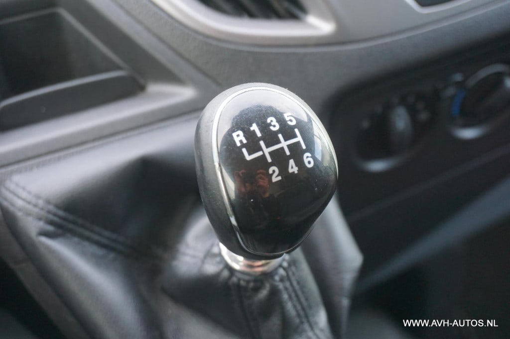 Ford Transit Custom 290 2.2 tdci l2h2 trend