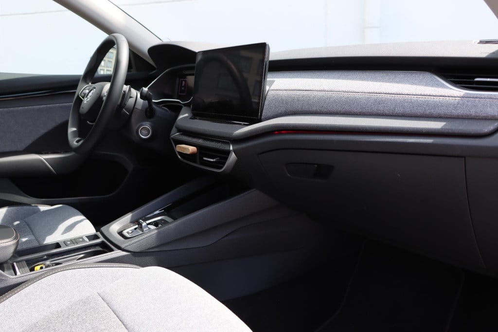 Skoda Octavia first edition 1.5 tsi m-hev 85 kw / 115 pk hatchba