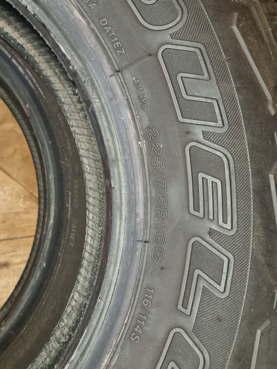 225/75R16c winterband Bridgestone dueler A/T