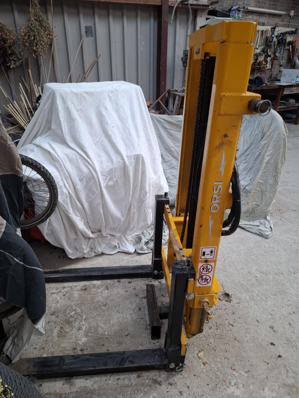 Te Koop: Orsi hefmast 700kg